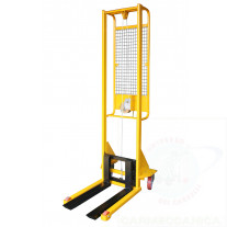 Hand winch stacker with automatic friction brake