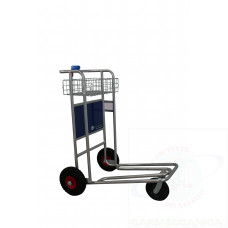 Nestable baggage trolley with pneumatic wheels 