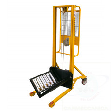Hand winch stacker with automatic friction brake