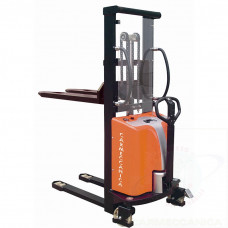 Battery operated lift stacker - manual drive