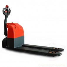 Self propelled electric power pallet truck