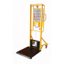 Hand winch stacker with automatic friction brake, with loading plate